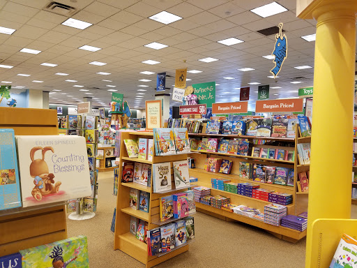 Book Store «Barnes & Noble», reviews and photos, 3454 Erie Blvd E, Syracuse, NY 13214, USA