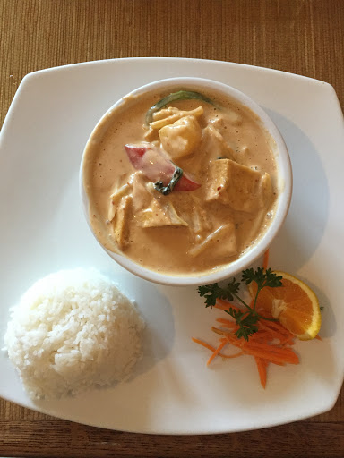 Thai Restaurant «Doral Thai Restaurant», reviews and photos, 2613 NW 79th Ave, Miami, FL 33122, USA