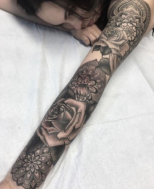 este_excelente_luva_cheia_de_tatuagem este_excelente_luva_cheia_de_tatuagem