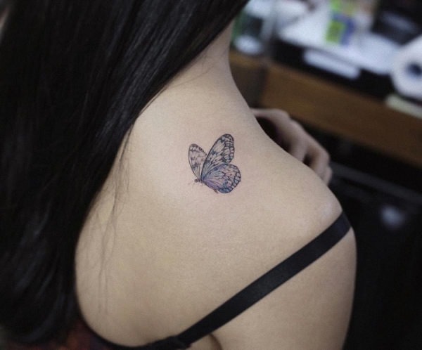 esta_delicada_tatuagem_de_borboleta_11