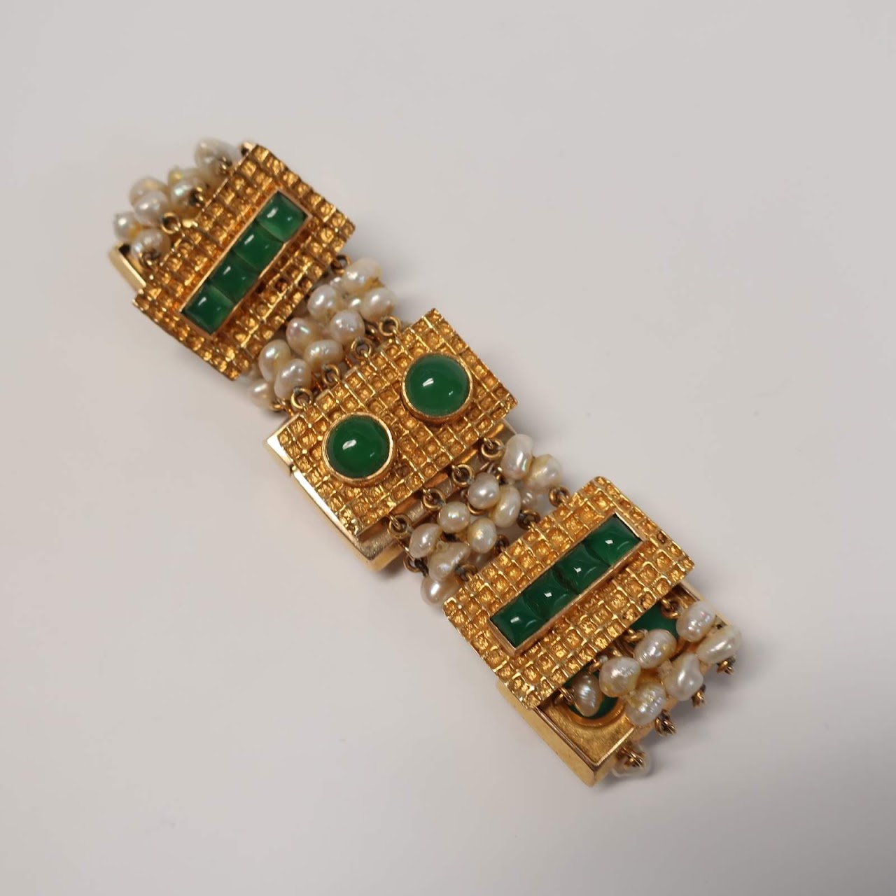 18K Gold, Imperial Jade and Freshwater Pearl Bracelet