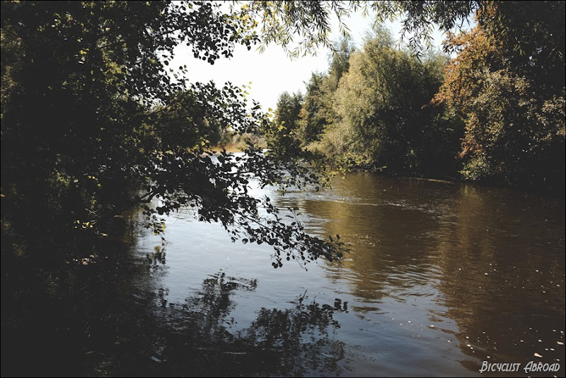 on the bank of the  rur