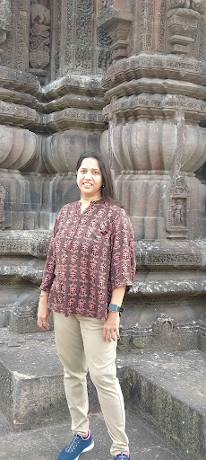 Dr Arti Muley