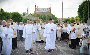 ,,Boże Ciało,,Parafia NMP.Matki Kościoła Świdnik 26.05.2016.fot.Mariusz Kiryła (1 z 1)-103.jpg