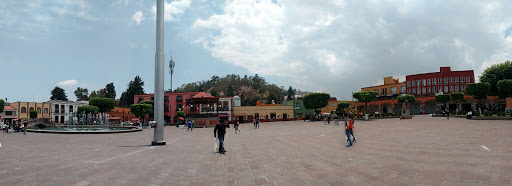 Municipio de Metepec, Vicente Villada 37, Ciudad Típica de Metepec, 52140 Metepec, Méx., México, Oficina de gobierno local | HGO