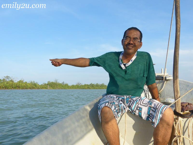 Mussel Picking In Kampung Mangkuk, Setiu