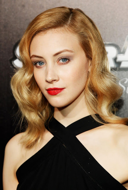 Sarah Gadon Profile Pics Dp Images