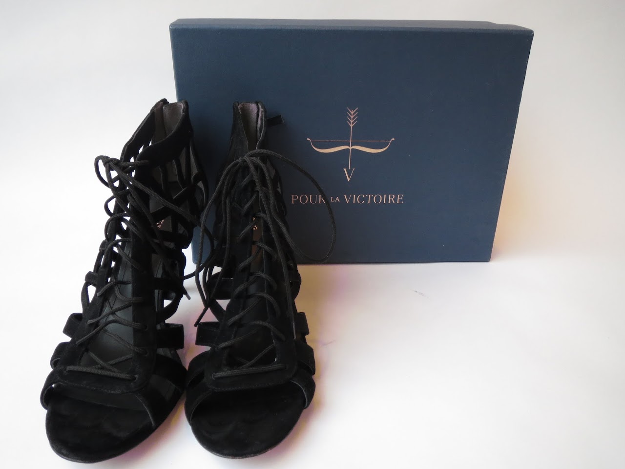 Pour La Victoire Charlize Pumps