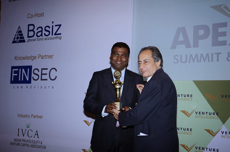 Ashley Menezes, Managing Director, ChrysCapital receiving the ï¿½Best Private Equity Investor-2013ï¿½ Award
