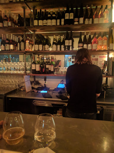 Wine Bar «BLVD Wine Bar», reviews and photos, 4720 Center Blvd, Long Island City, NY 11109, USA