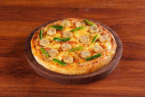 Chicken Sausage & Capsicum Pizza