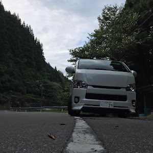 ハイエースバン