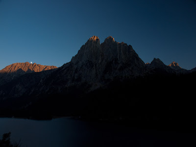 Els Encantats i la cresta de Fonguera