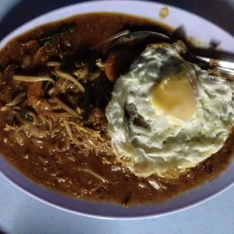 Rusyd Char Kuey Teow Cafe In Seksyen 7