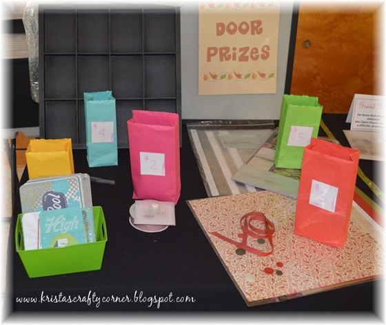 2015 Fall Open House_door prizes_DSC_1573