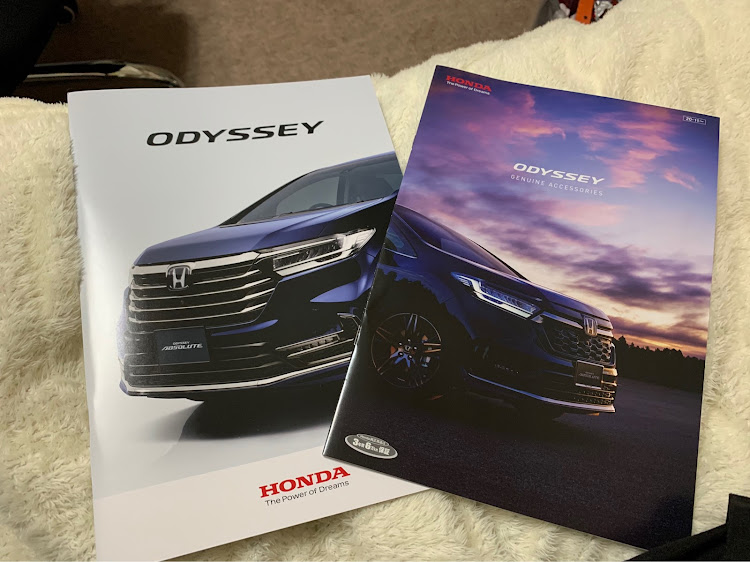 オデッセイのシーケンシャルウインカー・ジェスチャーコントロール・マイナーチェンジに関するカスタム事例の投稿画像1枚目