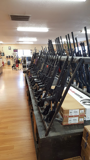 Gun Shop «Bank Street Guns», reviews and photos, 4395 N Bank St, Kingman, AZ 86409, USA