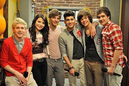 Primera Foto: One Direction y Miranda Cosgrove en iCarly  1dicarly