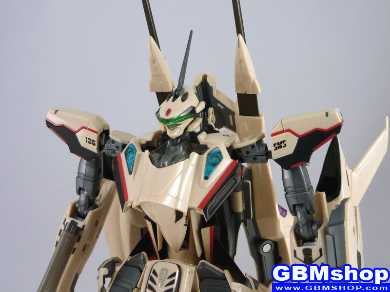 Macross Frontier YF-29 Durandal Isamu Dyson Custom Battroid Mode