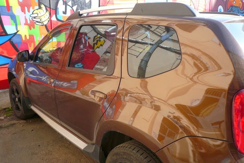 Взгляд сквозь лужу: отражения мира в фотографиях