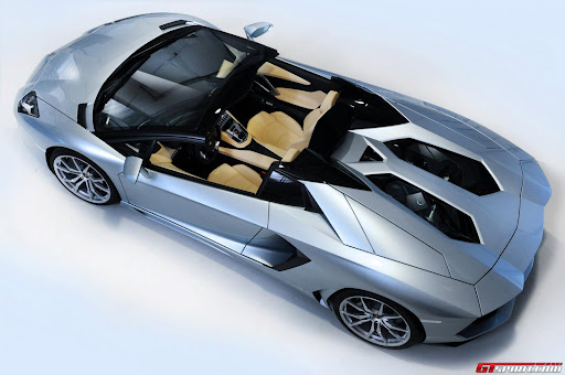 2013 Lamborghini Aventador LP700-4 Roadster