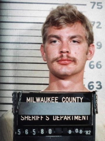 파일:external/upload.wikimedia.org/Jeffrey-dahmer.jpg