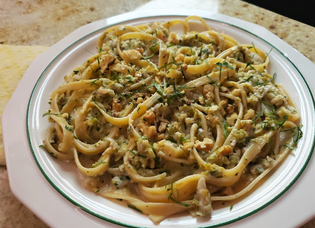 Gorgonzola Pasta with Leek, Pancetta & Mushrooms