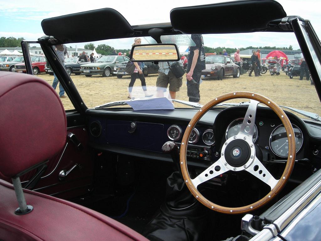 Alfa Romeo Spider 1300 Junior Fastback Series 2 coda tronca dashboard