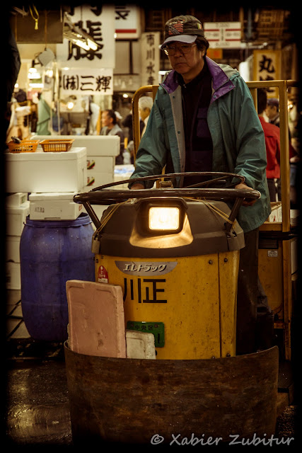 JAPAN is different! - Blogs de Japon - DIA 2: TOKYO - Mercado Tsukiji / Ginza / Asakusa / Akihabara (8)