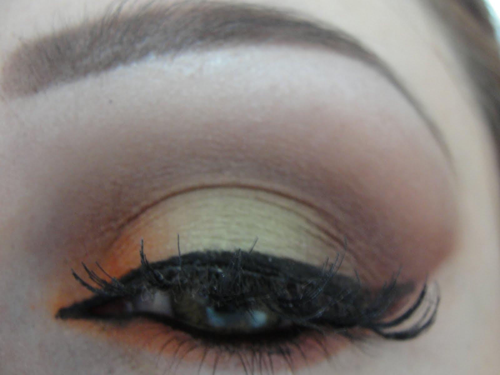 Elegant Arab eye make-up