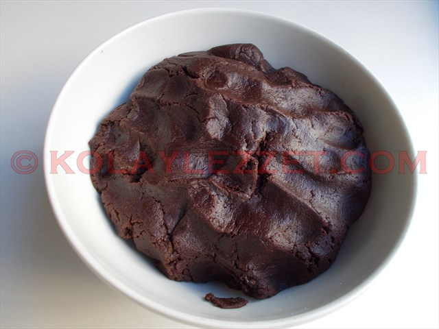 KAKAOLU-ISLAK-KURABİYE-(Brownie-kurabiyesi,-Şerbetli Kurabiye)