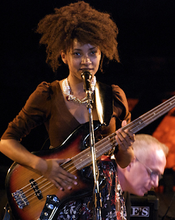 Esperanza Spalding Net Worth, Age, Wiki, Biography, Height, Dating, Family, Career