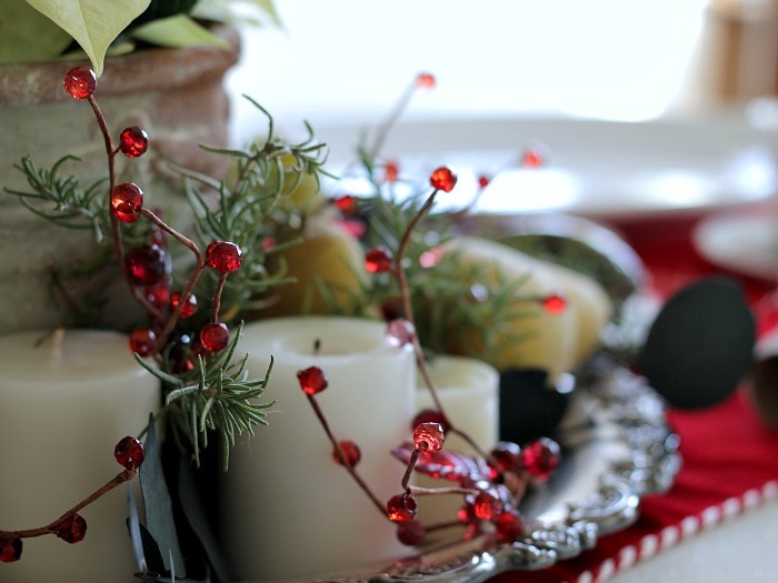 Holiday Table Glass Berries