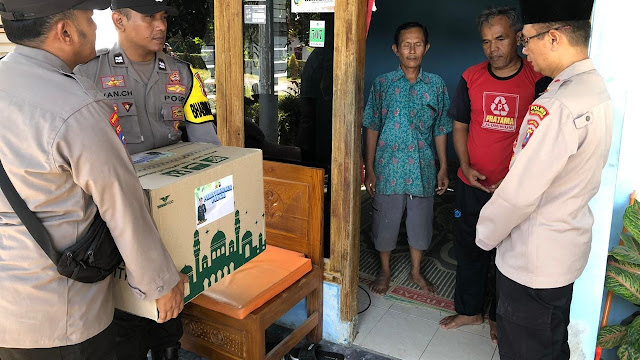 Polri Peduli, Polres Tulungagung Beri Bantuan Keluarga Balita yang Diduga Dibunuh Ayah Kandungnya