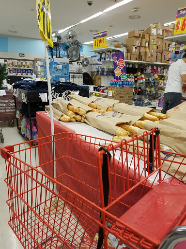 Soriana Express - Campeche, Av. Agustín Melgar, Bosques de Campeche, 24030 Campeche, Camp., México, Supermercados o tiendas de ultramarinos | CAMP