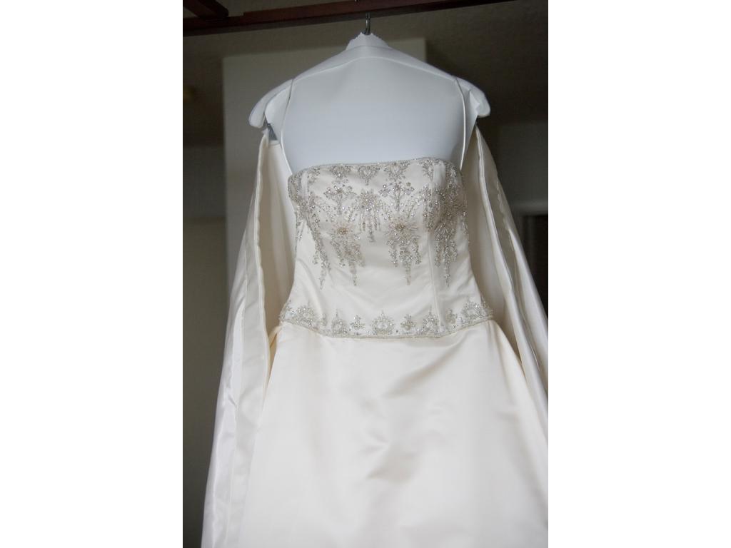 8   Used Wedding Dresses