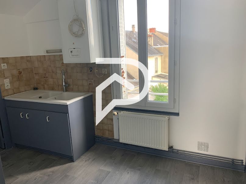 Location  appartement 2 pièces 43.36 m² à Chateauroux (36000), 434 €