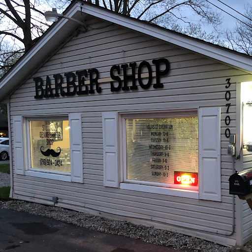 Stefanecs Deluxe Barber Shop