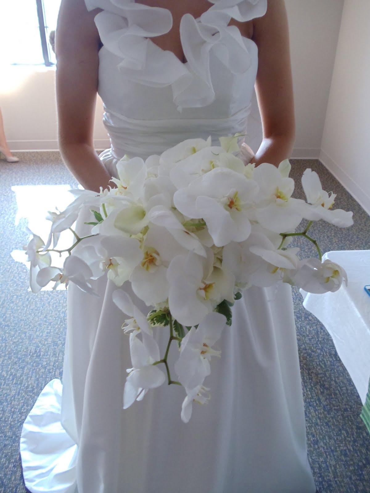 wedding centerpieces ideas submerged orchids