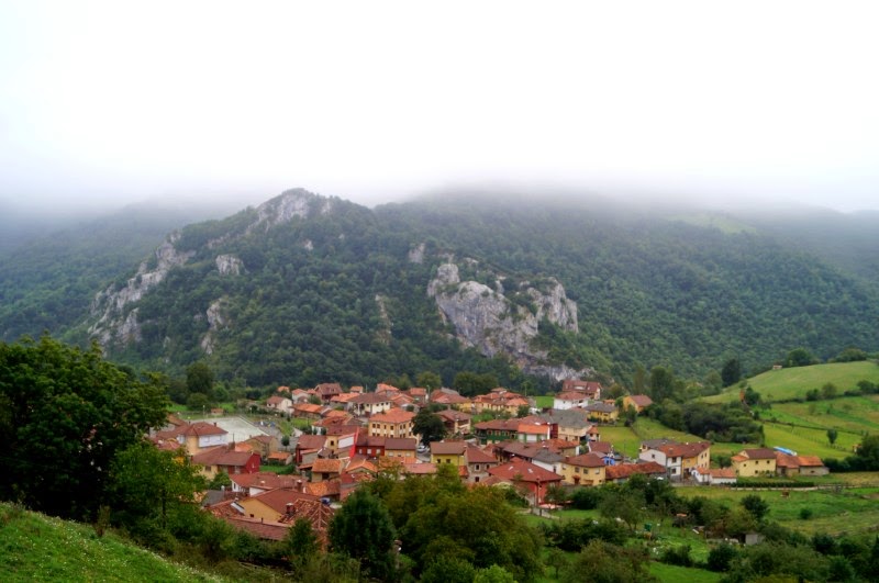 Peña Mea por Pelúgano (Aller) - Descubriendo Asturias (2)