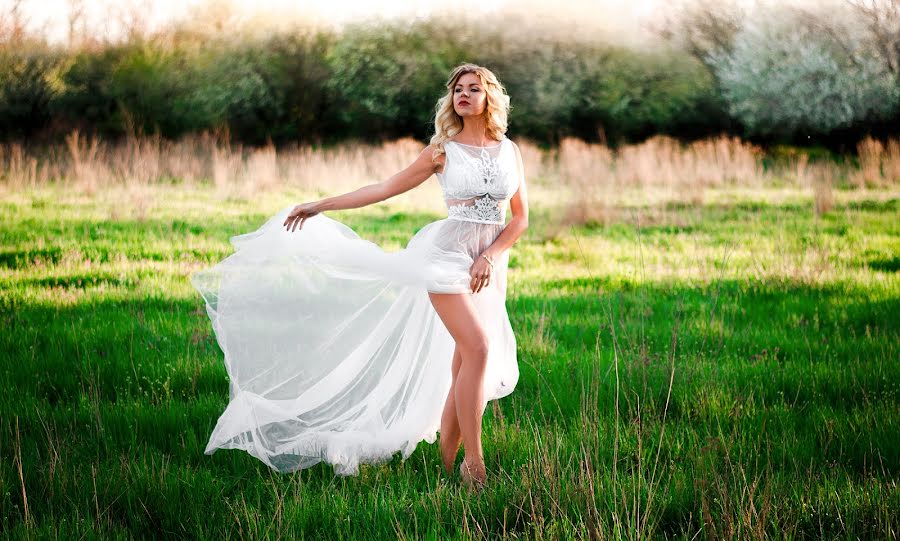 Fotógrafo de casamento Tatyana Shadrina (tatyanashadrina). Foto de 30 de abril 2018