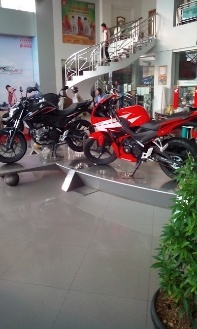 Photos of Trio Motor Perintis