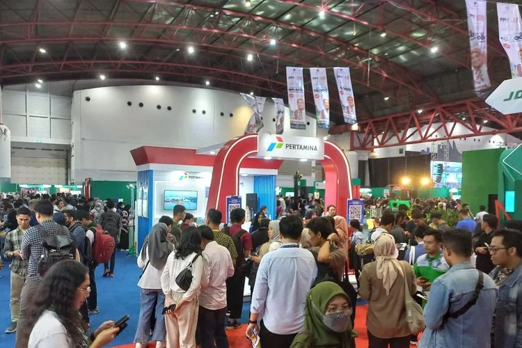 Kemnaker Mencatat 7.649 Orang Pencari Kerja Hadir di Job Fair Nasional 2023