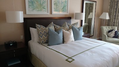 Photos of L'Auberge Del Mar