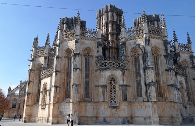 EL CORAZÓN DE PORTUGAL: MONASTERIOS, CASTILLOS Y ALDEAS - Blogs de Portugal - INTRODUCCIÓN. BATALHA Y CASTILLO DE PORTO DE MÓS (21)