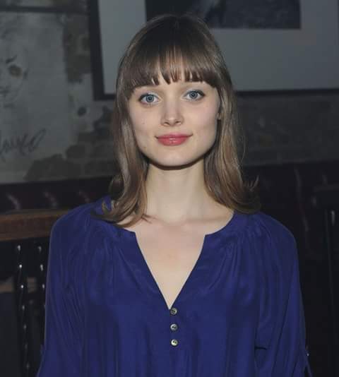 Bella Heathcote beautiful dp images for whatsapp Instagram Pinterest Facebook