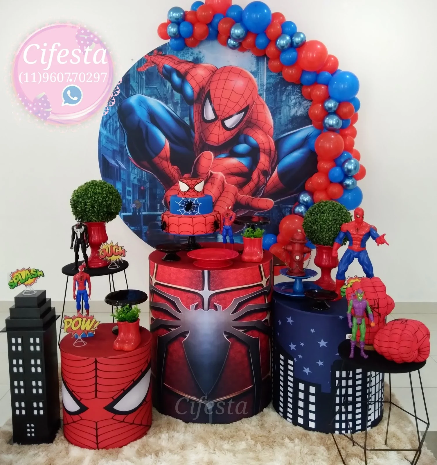 Aluguel de decoração para festa infantil comno tema Homem Aranha. Decoração Criatica.