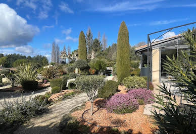 House with terrace 2