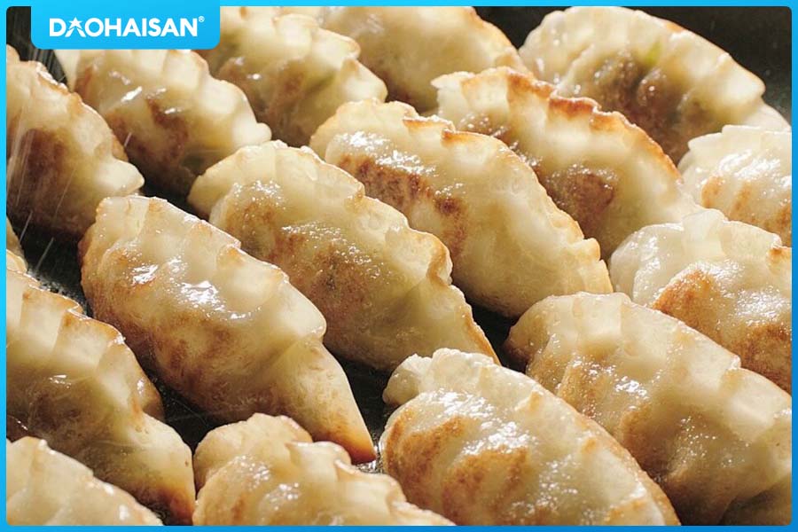 Cách làm bánh mandu (bánh xếp Hàn Quốc) hải sản thơm ngon