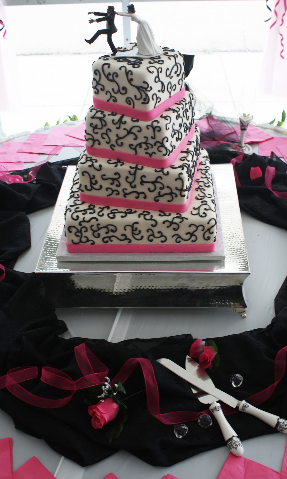 Hot Pink & Black Wedding Cake